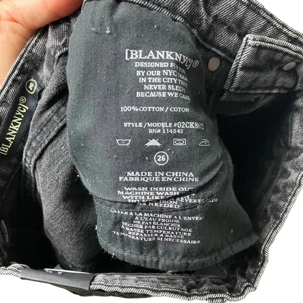 Blank NYC Shorts Womens 26 Black Cutoff Frayed Hem Distressed‎
